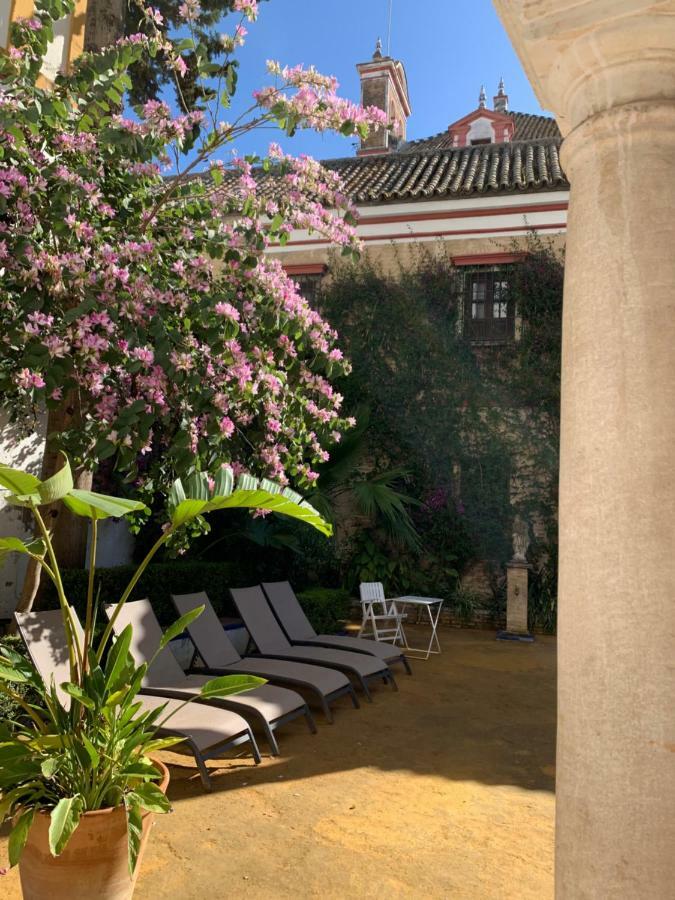 Villa Elvira, Exclusive Pool And Gardens In The Heart Of Sevilla Exterior photo