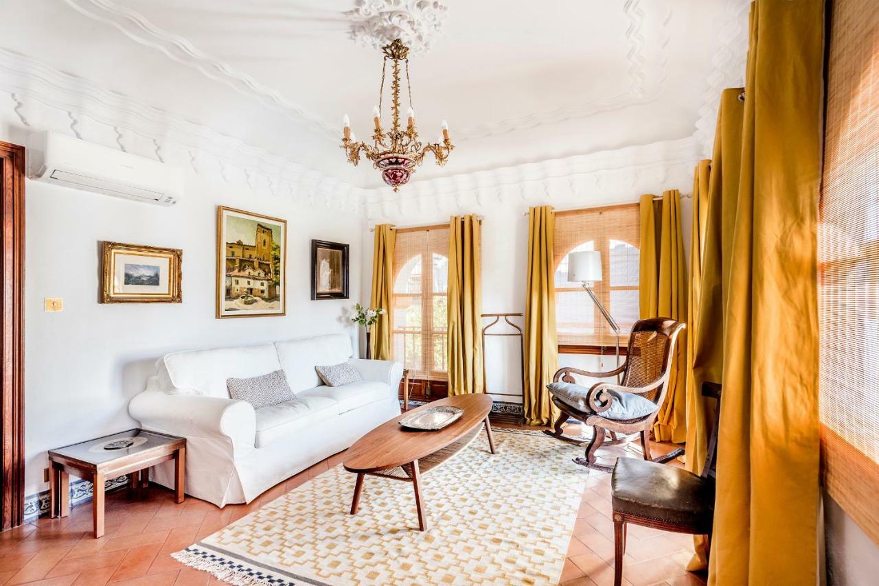 Villa Elvira, Exclusive Pool And Gardens In The Heart Of Sevilla Exterior photo
