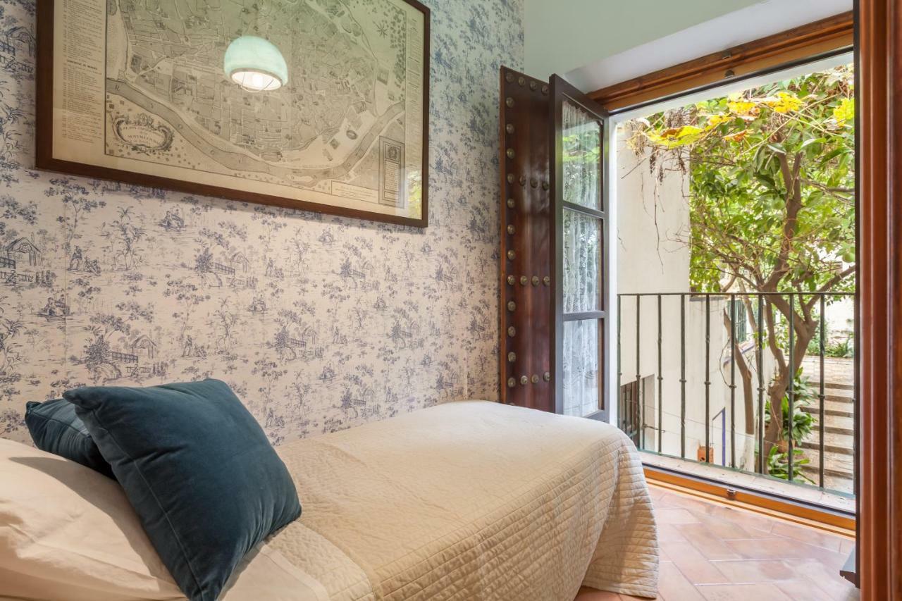 Villa Elvira, Exclusive Pool And Gardens In The Heart Of Sevilla Exterior photo