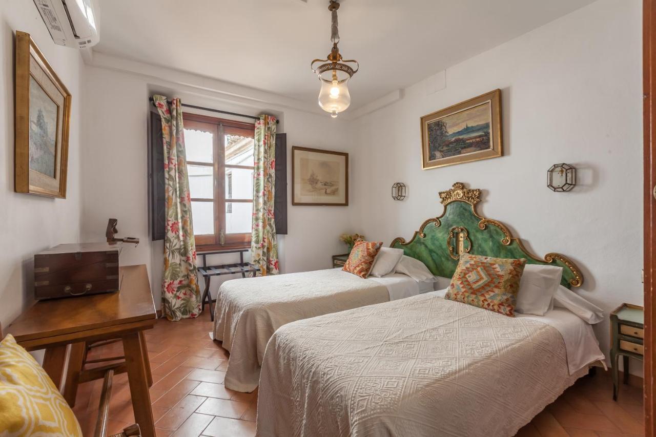 Villa Elvira, Exclusive Pool And Gardens In The Heart Of Sevilla Exterior photo