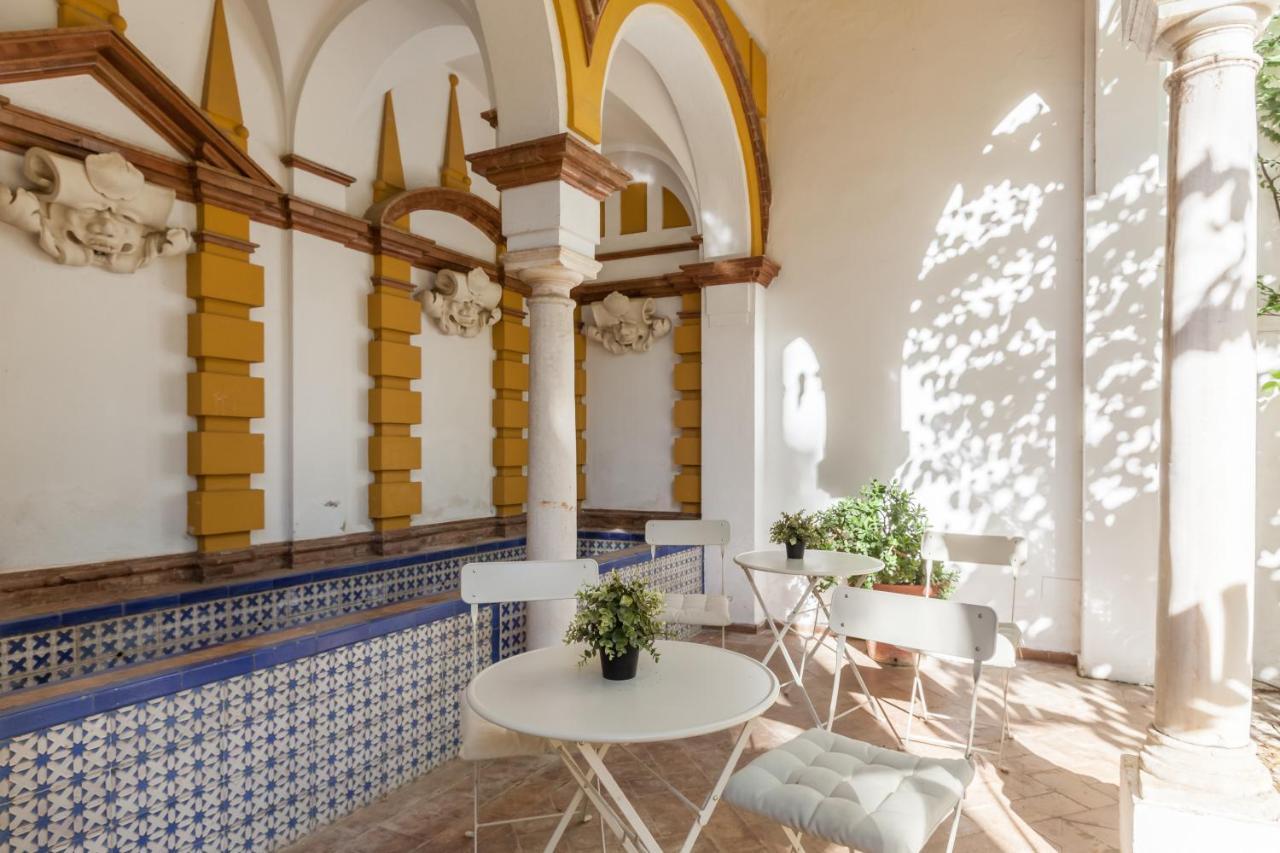 Villa Elvira, Exclusive Pool And Gardens In The Heart Of Sevilla Exterior photo